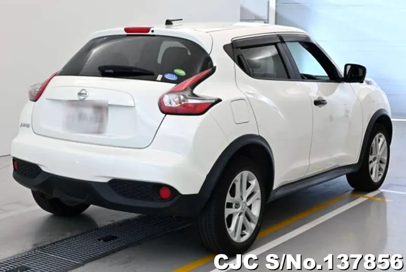 Nissan Juke in White for Sale Image 2