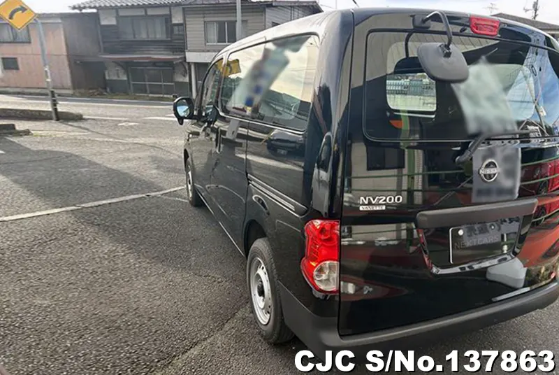 Nissan NV200 in Gray for Sale Image 1
