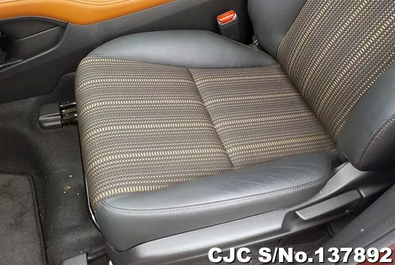 Honda Vezel in Wine for Sale Image 14