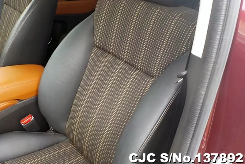 Honda Vezel in Wine for Sale Image 17