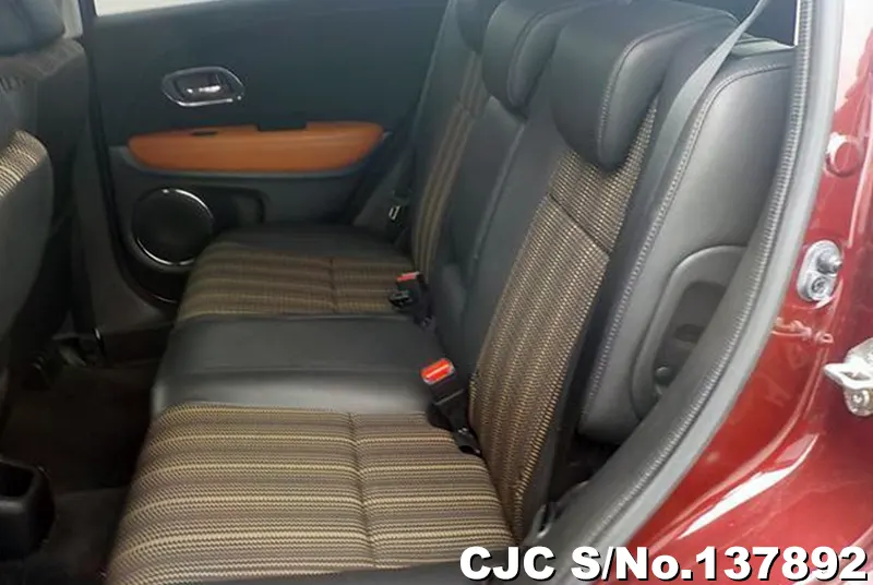 Honda Vezel in Wine for Sale Image 19