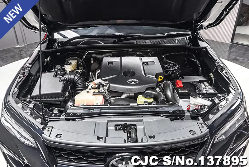 Toyota Fortuner in Black for Sale Image 16