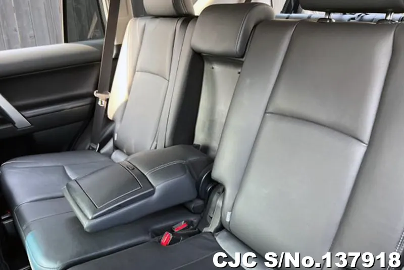Toyota Land Cruiser Prado in Black for Sale Image 12