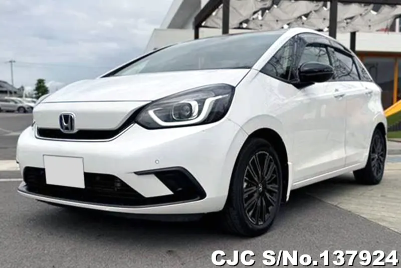 Honda Fit in White for Sale Image 3