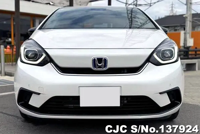Honda Fit in White for Sale Image 4