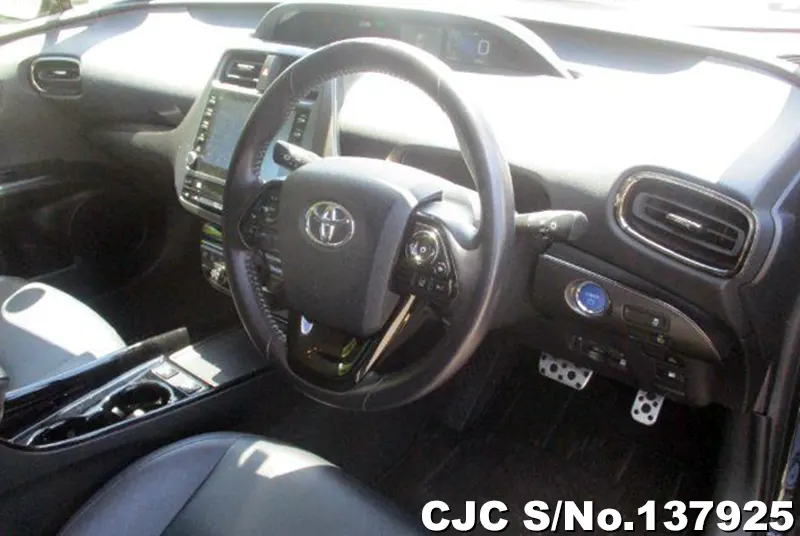 Toyota Prius in Black for Sale Image 4