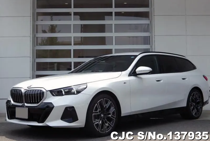 BMW / 5 Series 2025