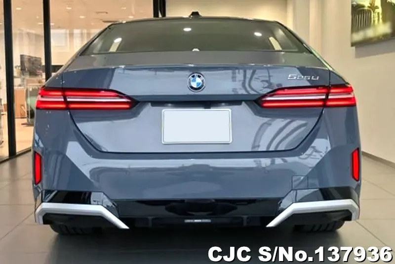BMW 5 Series in Gray for Sale Image 4