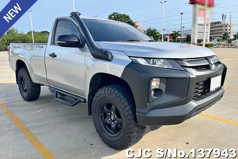 Mitsubishi / Triton 2020