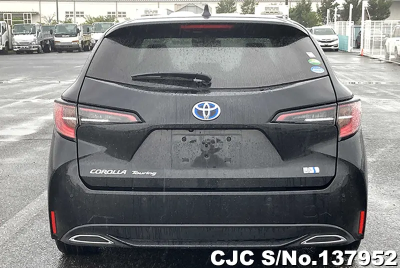 Toyota Corolla Touring in Black for Sale Image 5