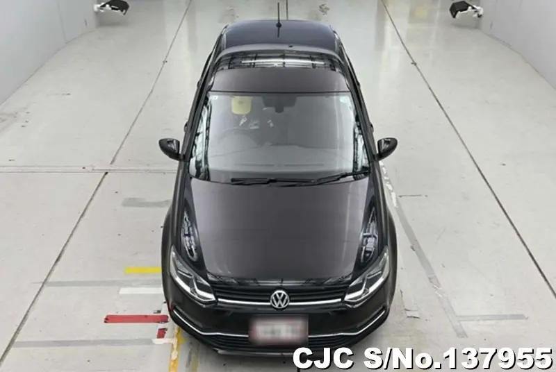 Volkswagen Polo in Black for Sale Image 4