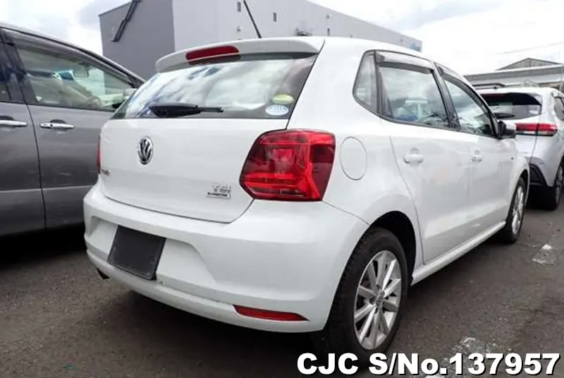 Volkswagen Polo in White for Sale Image 1