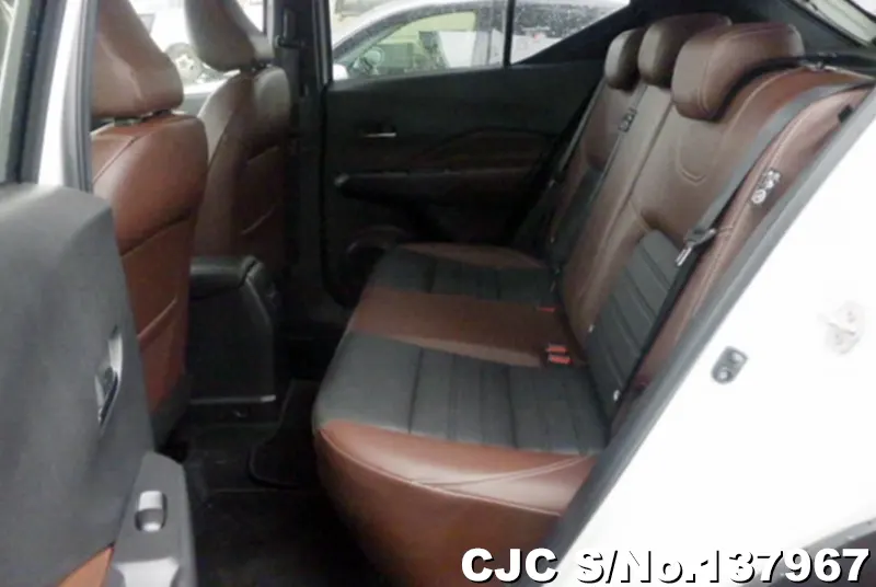 Nissan Kicks in Pearl White for Sale Image 13