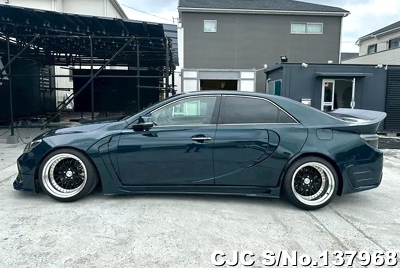 Toyota Mark X in Black for Sale Image 7