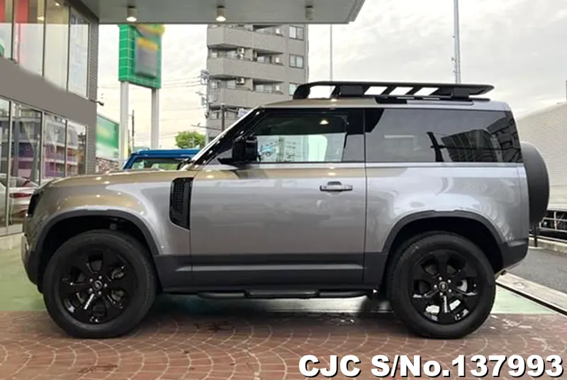Land Rover Defender in Gun Metallic for Sale Image 7