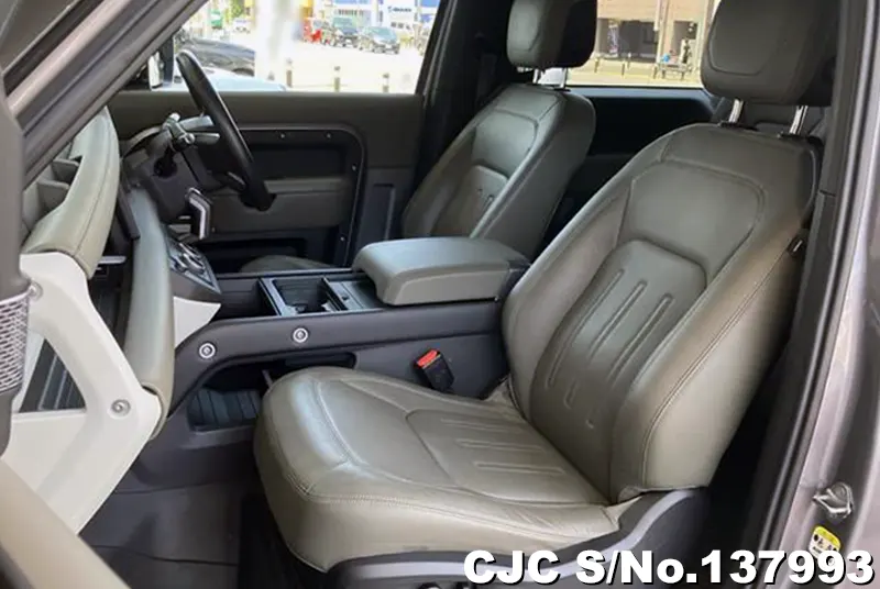 Land Rover Defender in Gun Metallic for Sale Image 12