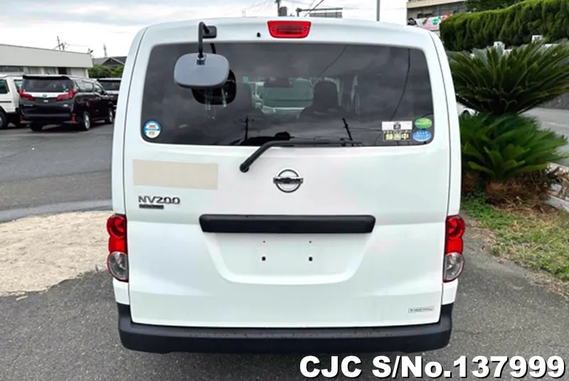 Nissan NV200 in White for Sale Image 3