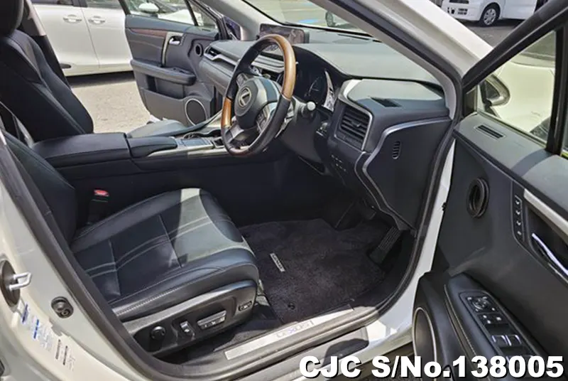 Lexus RX 300 in White for Sale Image 6