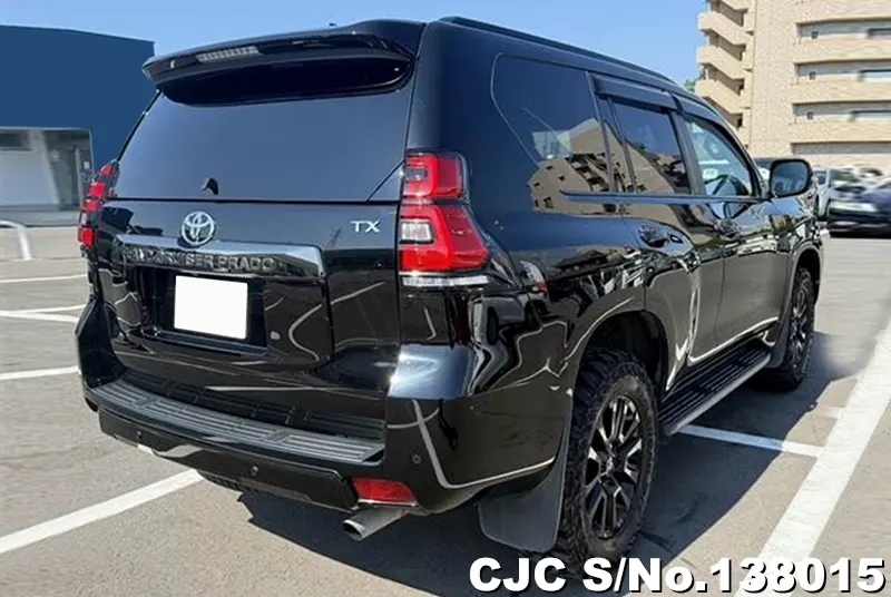 Toyota Land Cruiser Prado in Black for Sale Image 2