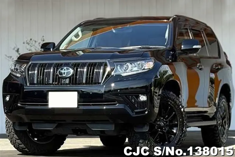 Toyota Land Cruiser Prado in Black for Sale Image 3