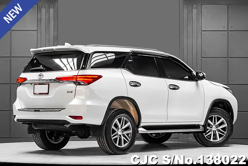 Toyota Fortuner in White for Sale Image 2