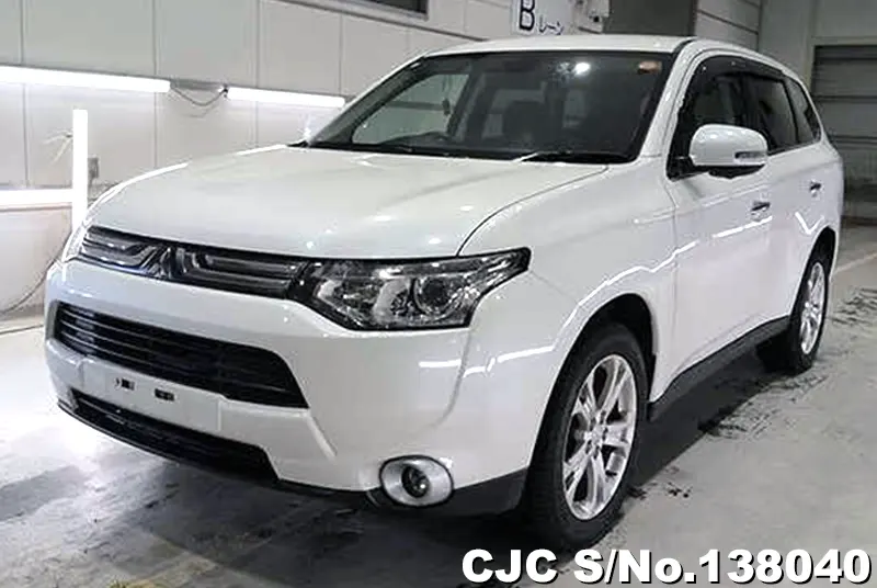 Mitsubishi / Outlander 2013