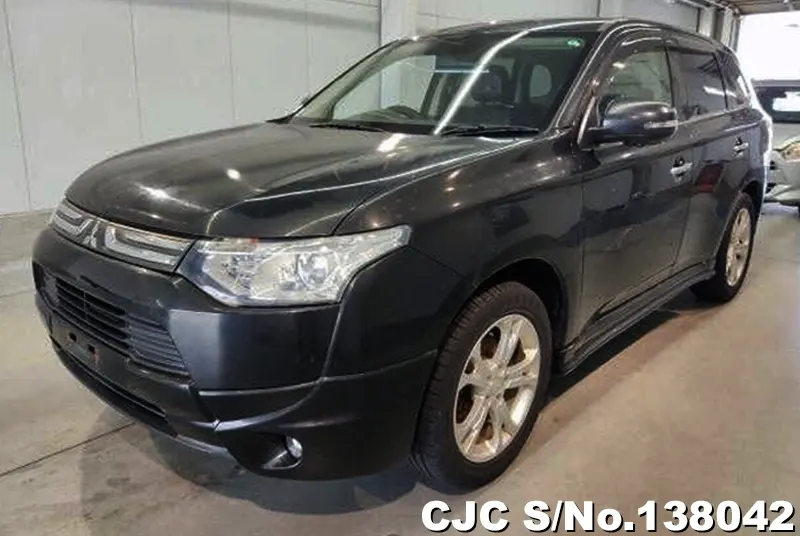 Mitsubishi Outlander in Black for Sale Image 3