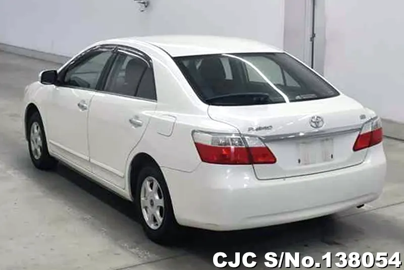 Toyota Premio in White for Sale Image 1