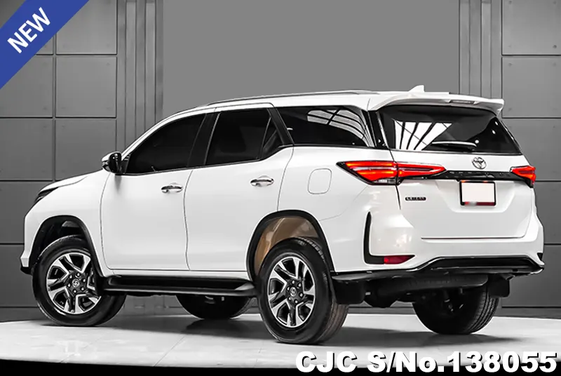 Toyota Fortuner in White for Sale Image 1