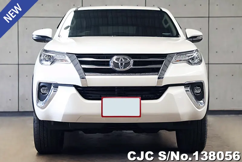 Toyota Fortuner in White for Sale Image 2