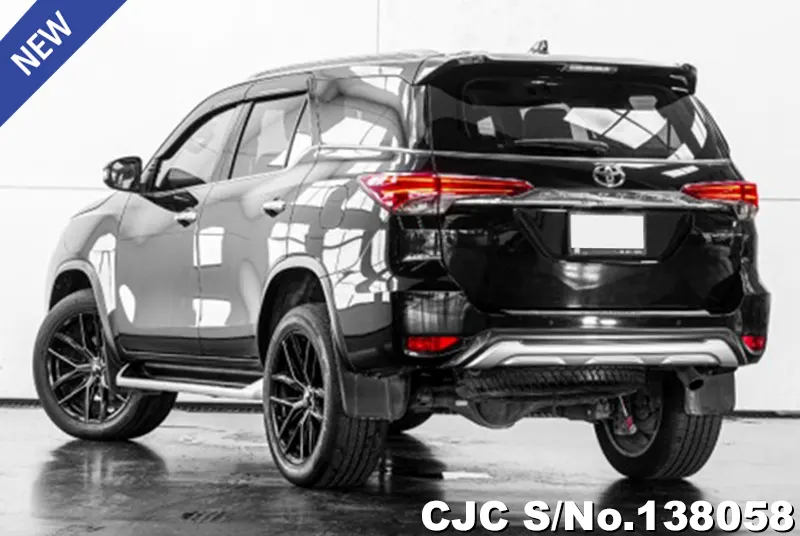 Toyota Fortuner in Black for Sale Image 1
