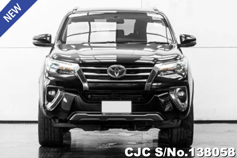 Toyota Fortuner in Black for Sale Image 4