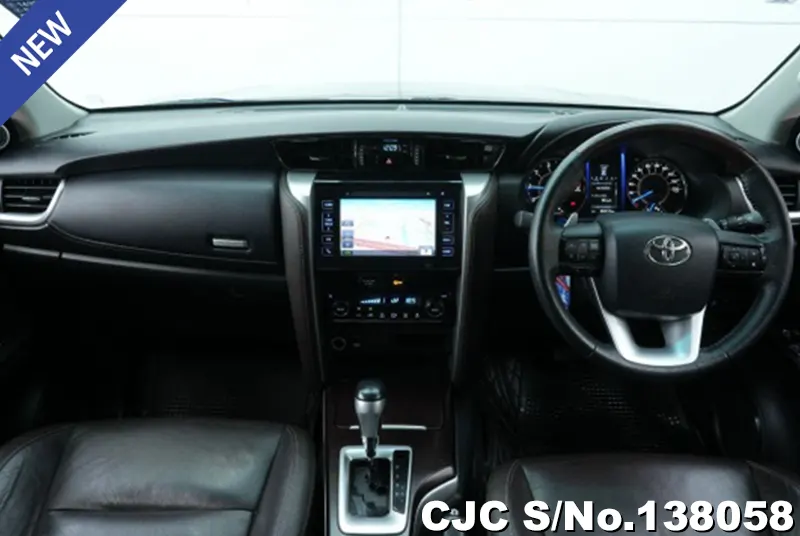 Toyota Fortuner in Black for Sale Image 7