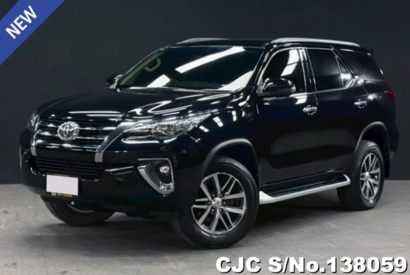 Toyota Fortuner in Black for Sale Image 3