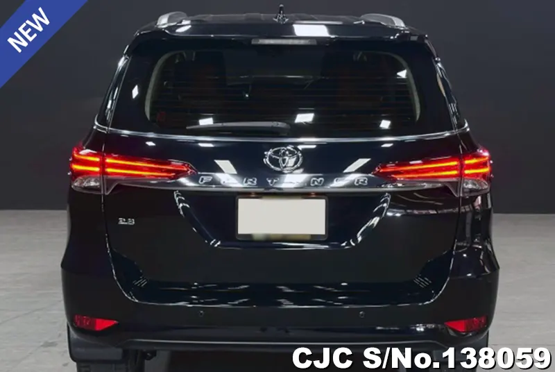 Toyota Fortuner in Black for Sale Image 5