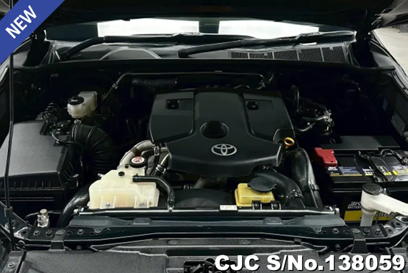 Toyota Fortuner in Black for Sale Image 13