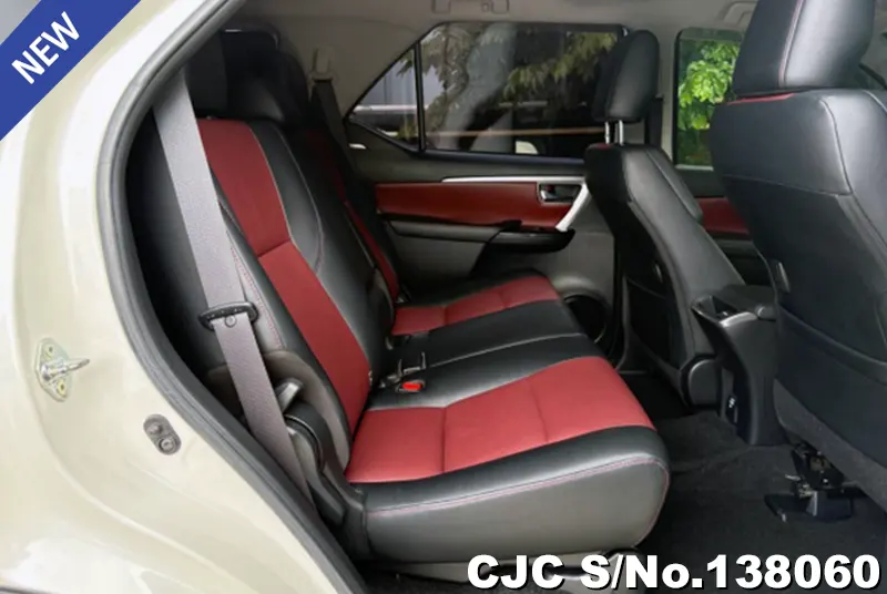 Toyota Fortuner in White for Sale Image 7