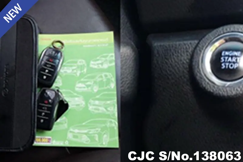 Toyota Fortuner in Gray for Sale Image 12