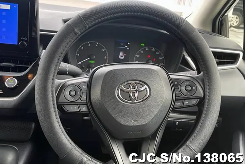 Toyota Corolla Touring in Black for Sale Image 9