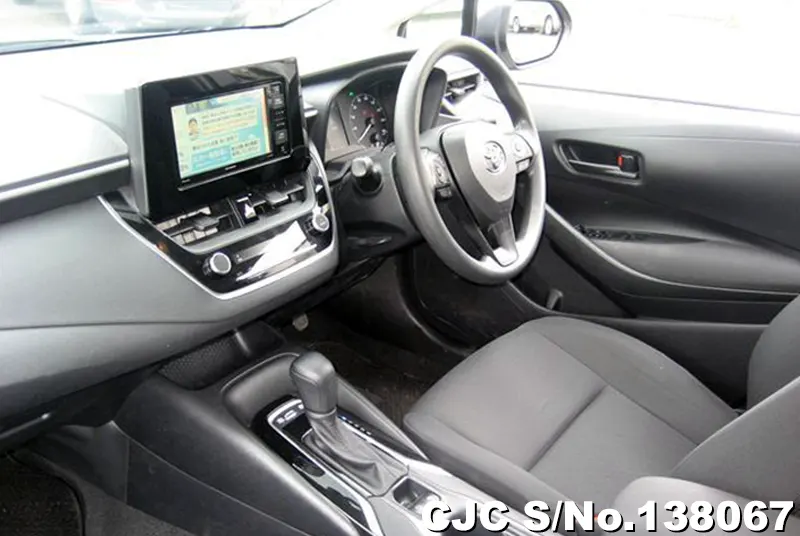 Toyota Corolla Touring in Silver for Sale Image 9
