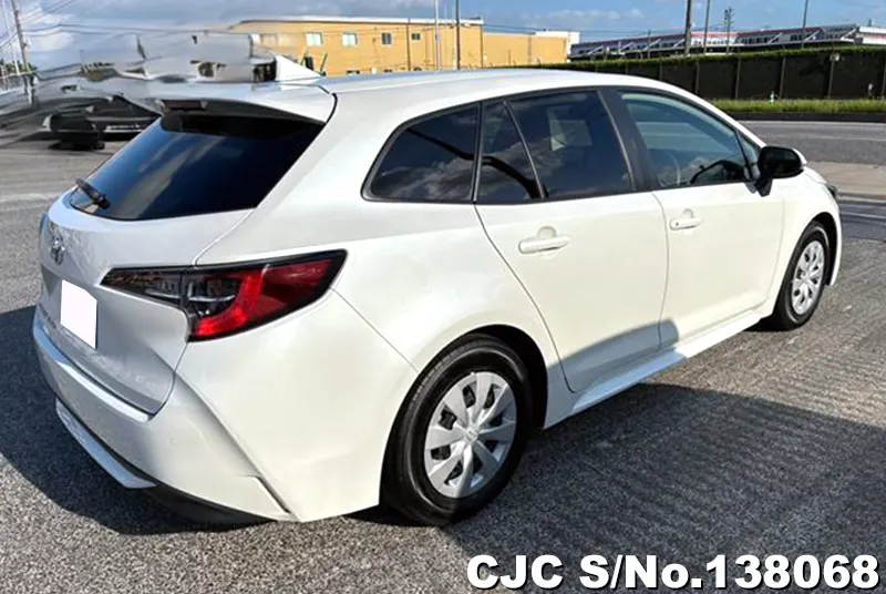 Toyota Corolla Touring in White for Sale Image 1