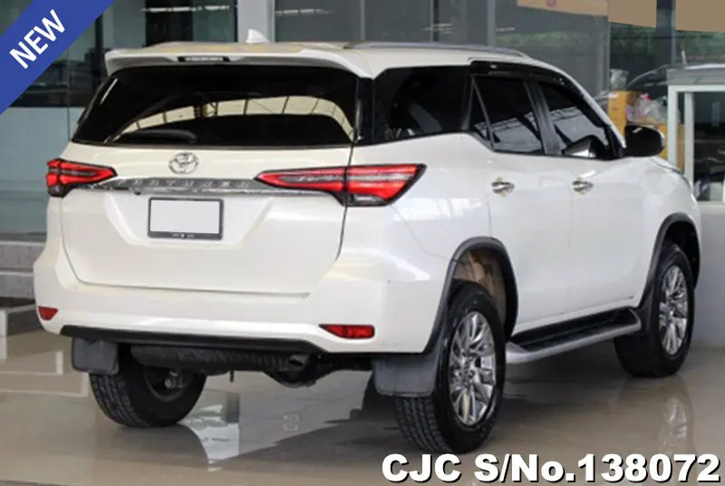 Toyota Fortuner in White for Sale Image 1