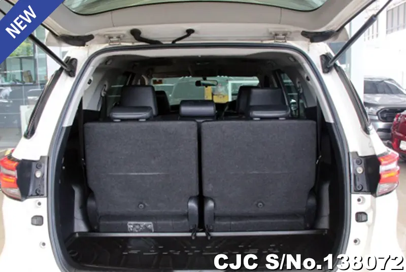 Toyota Fortuner in White for Sale Image 2