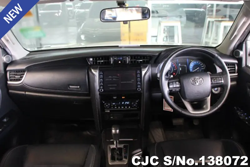 Toyota Fortuner in White for Sale Image 3