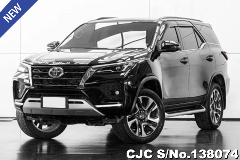 Toyota Fortuner in Black for Sale Image 3
