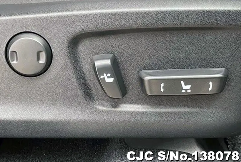 Lexus RX 300 in Silver for Sale Image 7