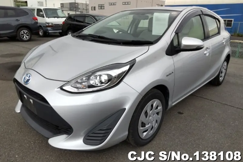 Toyota Aqua in Silver for Sale Image 3