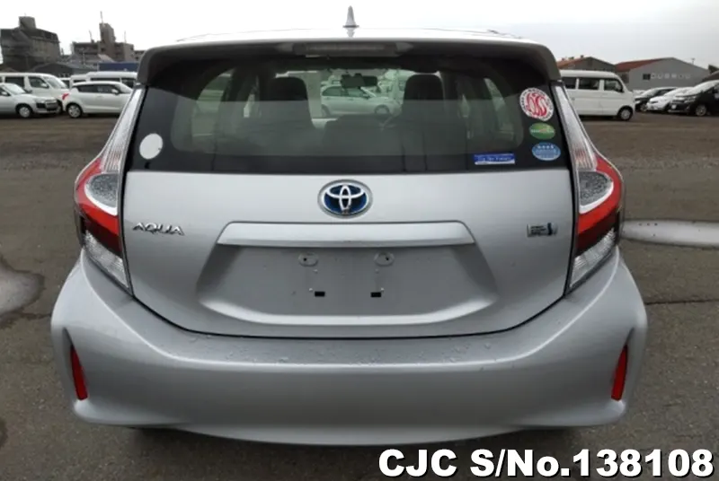 Toyota Aqua in Silver for Sale Image 4