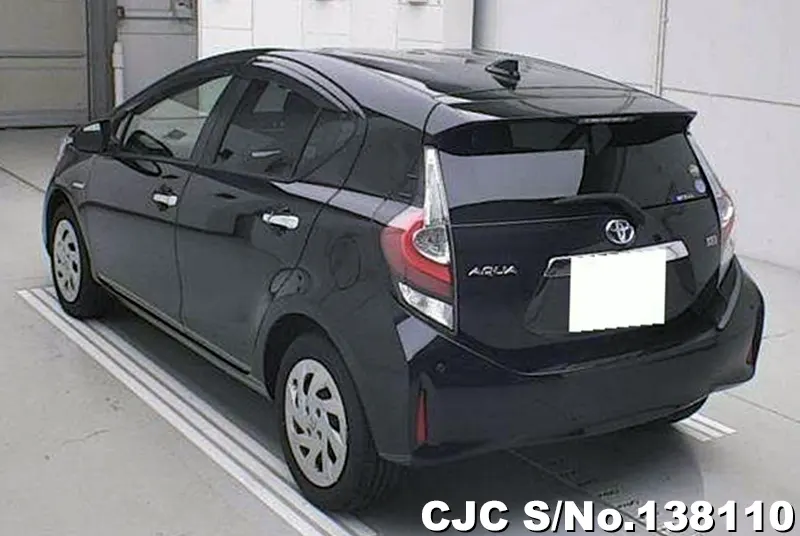 Toyota Aqua in Black for Sale Image 1