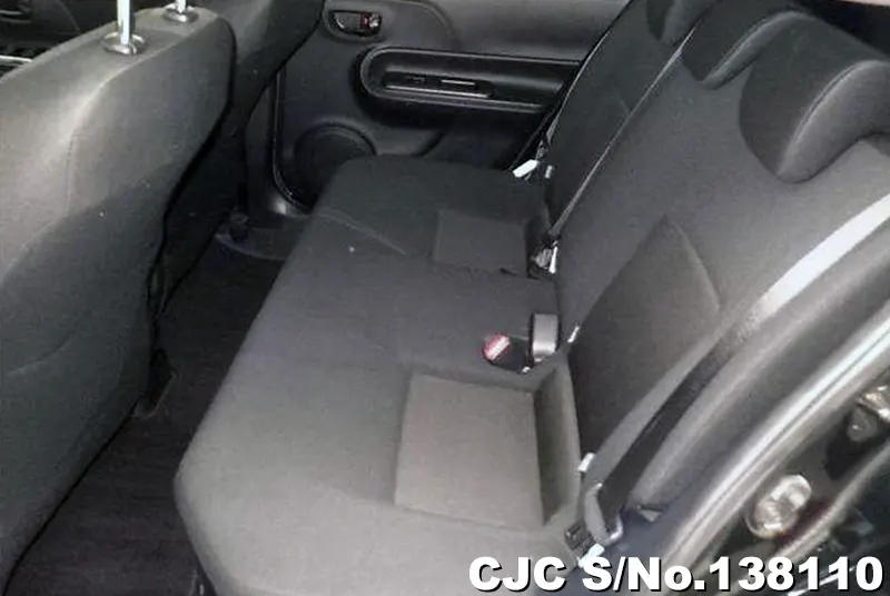 Toyota Aqua in Black for Sale Image 5